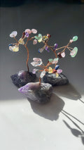 Arbre de Vie 7 Chakras avec socle en Améthyste et branches en cuivre – Équilibre, protection et harmonie